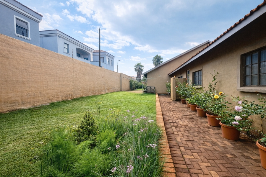 4 Bedroom Property for Sale in Safari Gardens North West